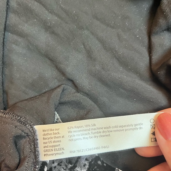 Eileen Fisher Black Iridescent Printed Velvet Silk Dress Size 1X - Picture 6 of 6